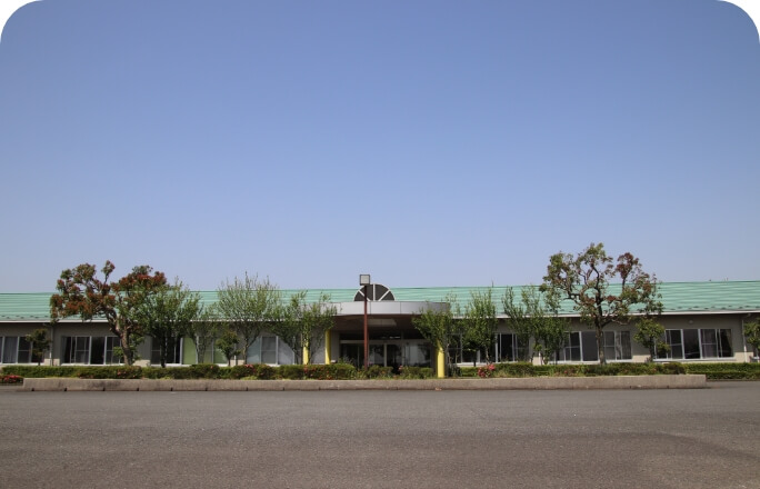 広々とした駐車場